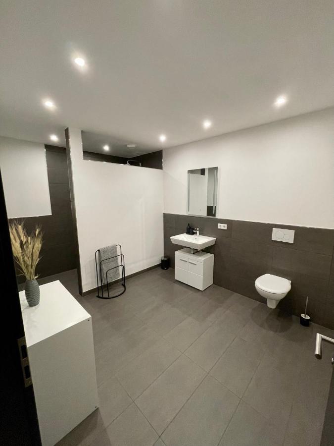Luebkes Ferienwohnungen & Apartments Allendorf  외부 사진