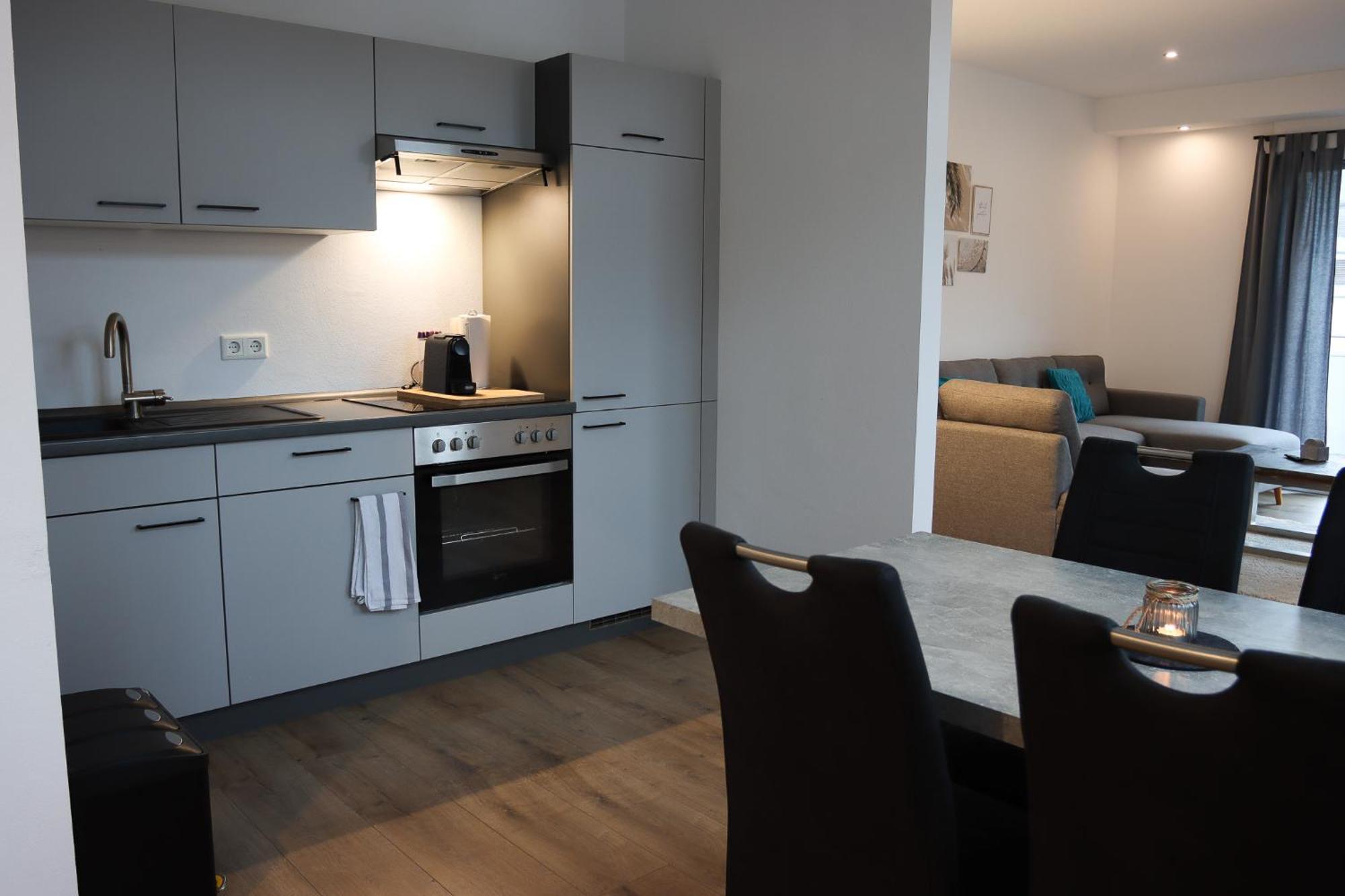 Luebkes Ferienwohnungen & Apartments Allendorf  외부 사진